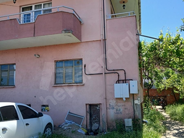 SATILIK 2 KATLI BAHÇELİ BETONARME EV VE ARSASI - Görsel 13
