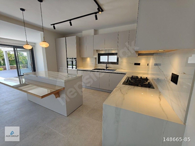 500 M2 ARSA İÇİNDE MÜSTAKİL HAVUZLU OTOPARKLI LÜX VİLLA ! - Görsel 15