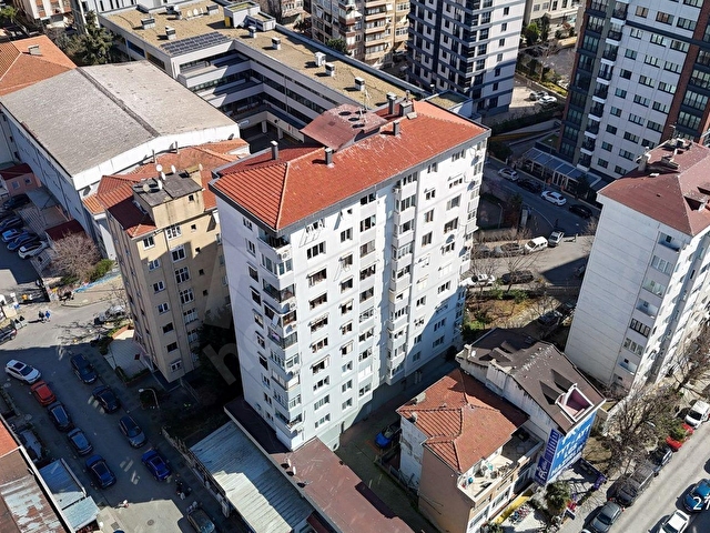 BOSTANCI ÇARŞIDA DENIZ VE ADALAR MANZARALI 3+1 MARMARAY- METRO- OTOBÜS-MİNİBÜS-İSKELE ÇOK YAKIN - Görsel 2
