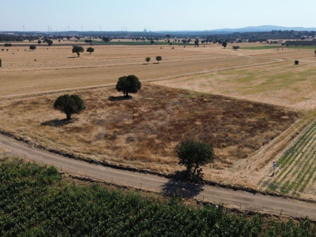 KUMBURUNDA 4.863 m² BOYUTUNDA DEVASA YATIRIMLIK ARAZİ - Görsel 12