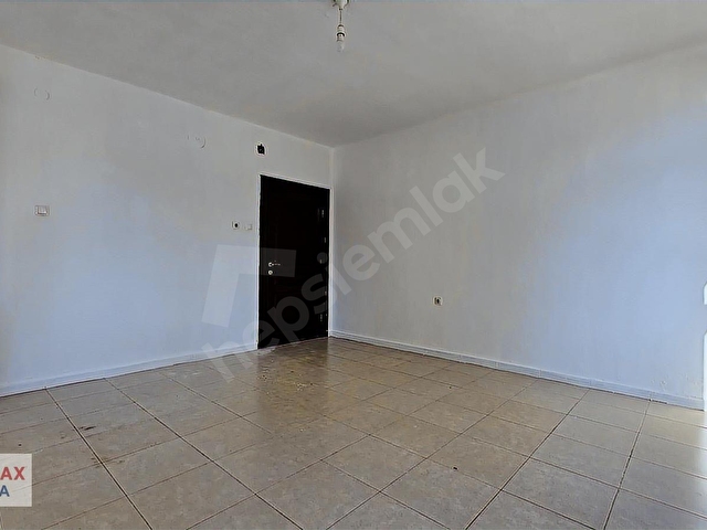 REMAX RİNADAN BAHÇELİEVLER MAH.DE MERKEZİ KONUMDA 2+1 DAİRE - Görsel 7