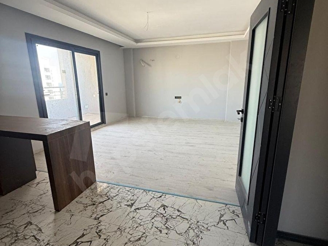 ERDEMLİ TÖMÜKTE 2+1 YÜZME HAVUZLU SIFIR SATILIK DAİRE - Görsel 7