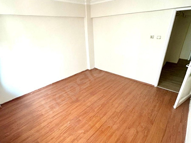 Bandırma Mita Gayrimenkulden Dere Mahallesinde Ordu Caddesinde Ara Kat 3+1 Kiralık Daire - Görsel 12
