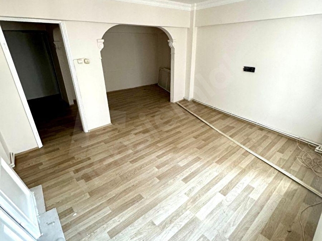 Bandırma Mita Gayrimenkulden Dere Mahallesinde Ordu Caddesinde Ara Kat 3+1 Kiralık Daire - Görsel 3