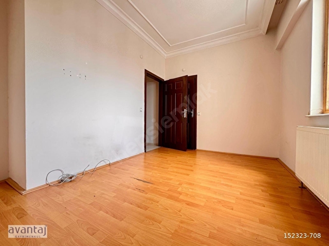 BAHÇELİEVLERİN MERKEZİNDE KAFELER CADDESİNDE SATILIK 3+1 DAİRE - Görsel 18