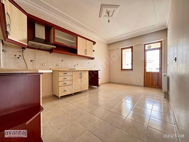 BAHÇELİEVLERİN MERKEZİNDE KAFELER CADDESİNDE SATILIK 3+1 DAİRE - Görsel 9