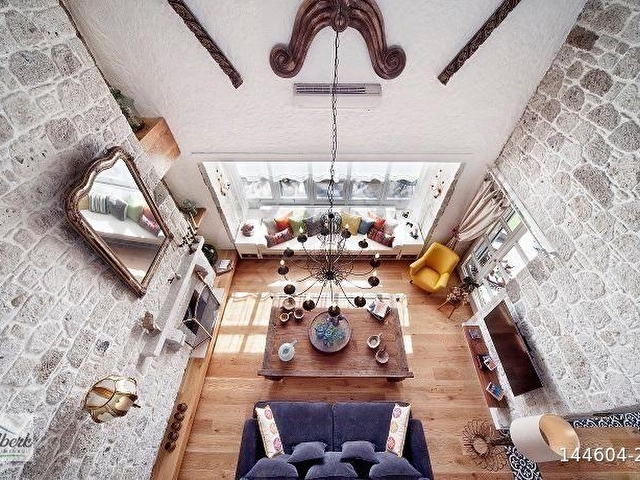 ALAÇATI HACIMEMİŞTE NİLBERKDEN ÖZEL TASARIM KİRALIK TAŞ VİLLA - Görsel 22