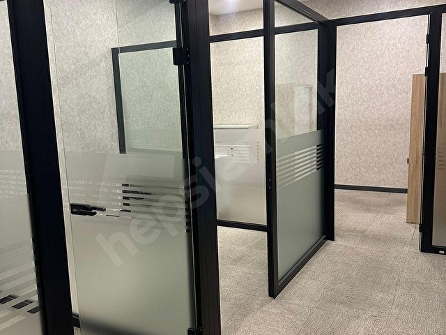 *YILDIRIM KULE HAZIR BÖLÜNMÜŞ 3 BÖLÜMLÜ KULLANIMA HAZIR OFİS