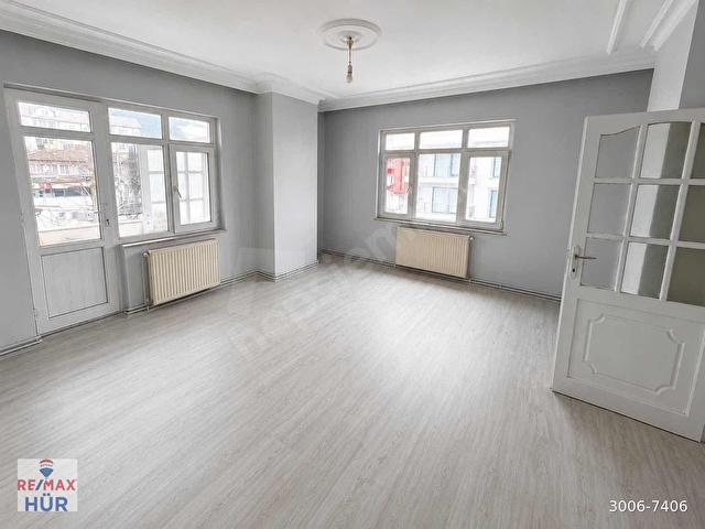 REMAX HÜR UĞUR ÇAKARDAN SERDİVAN KAYMAKAMLIK YANI 3+1 DAİRE - Görsel 7