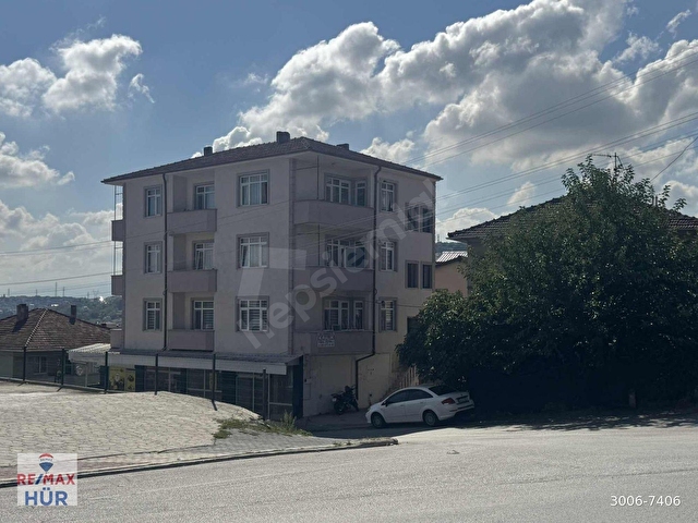 REMAX HÜR UĞUR ÇAKARDAN SERDİVAN KAYMAKAMLIK YANI 3+1 DAİRE - Görsel 3