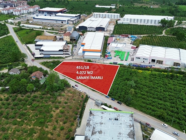CUMAYERİ SANAYİ BÖLGESİNDE 4.072 M² SATILIK SANAYİ İMARLI ARSA