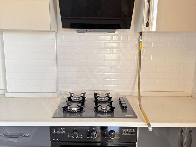 Helvacıda Sıfır 1+1 Kiralık Daire | Asansörlü | Ankastreli | - Görsel 12