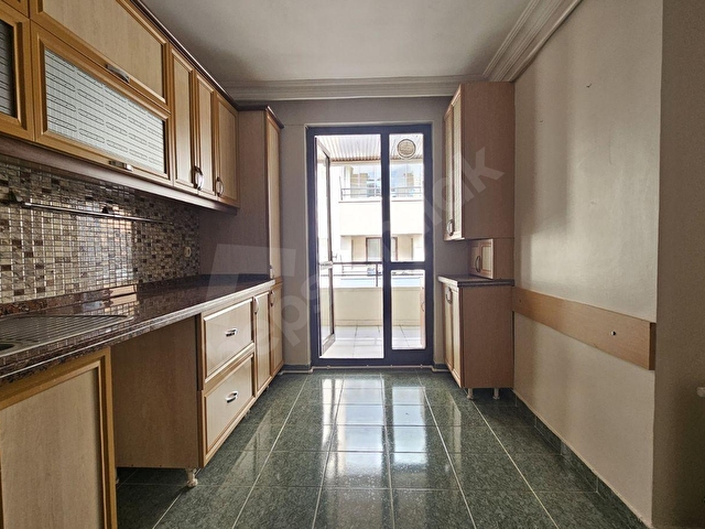 ETSDEN CEVİZLİDEREDE CADDE ÜZERİ / GENİŞ 3+1 DAİRE - Görsel 23