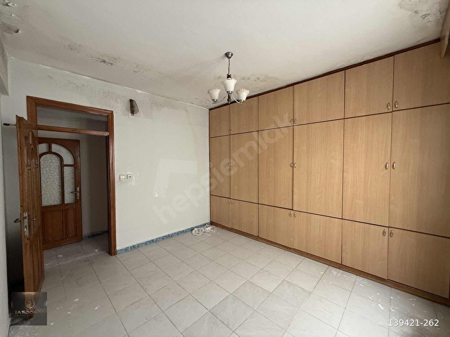 KONAK MH.DE DOĞALGAZLI 2 GARAJ & 2 ADET 2+1 DAİRELİ SATILIK BİNA - Görsel 27