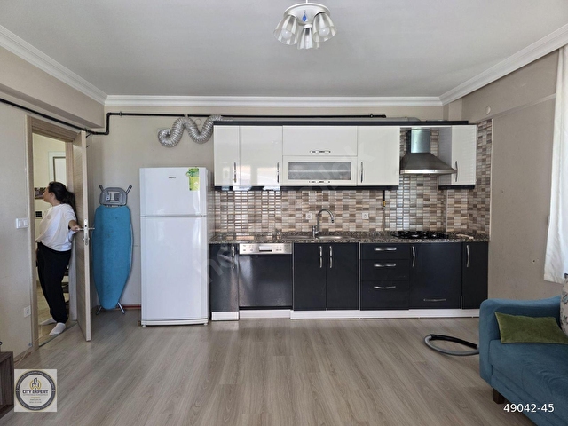 BAĞÇEŞMEDE BÜYÜK TİP EŞYALI ARAKAT 1+1 KİRALIK DAİRE - Görsel 3