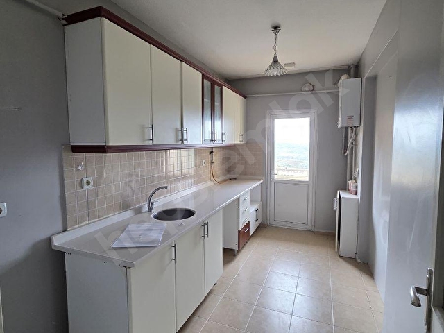 KONUT ER EMLAKTAN ÜNİVERSİTE YOLU TOKİLERDE KİRALIK 2+1 DAİRE - Görsel 20
