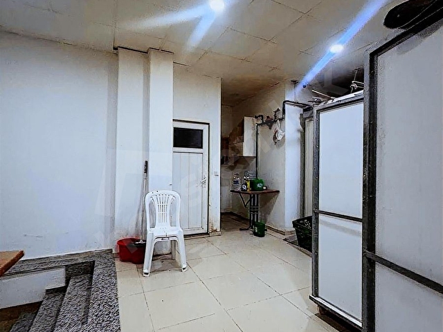 ARIKOĞULLARINDAN ESENYURT ÜÇEVLER KÖŞEBAŞI 400M2 DEPOLU DÜKKAN - Görsel 5