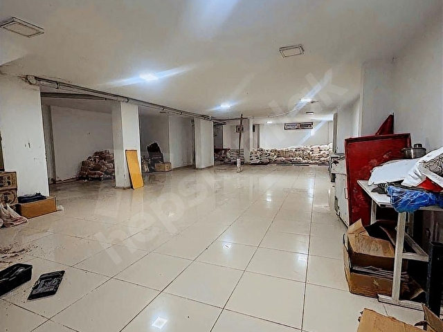 ARIKOĞULLARINDAN ESENYURT ÜÇEVLER KÖŞEBAŞI 400M2 DEPOLU DÜKKAN - Görsel 11
