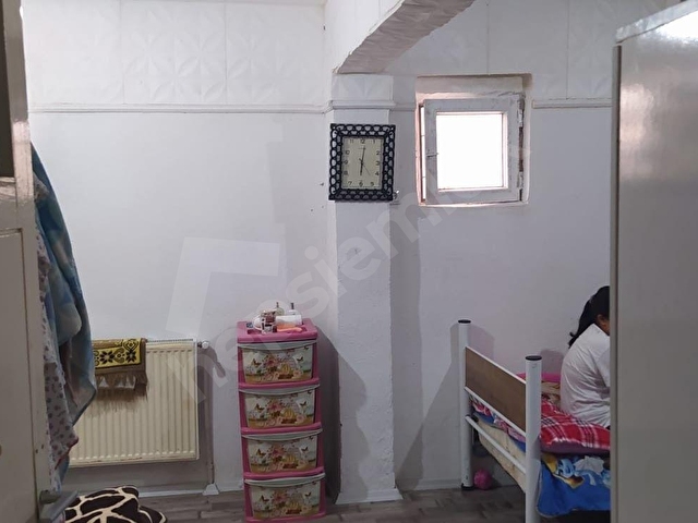 Afyon   Fatih Mahallesi Şeyh Şamil Bulvarında , Satılık   Bahceli  Müstakil   Ev - Görsel 29