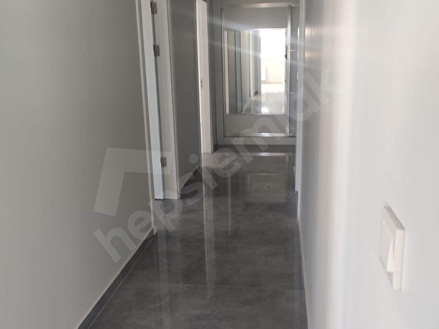 CUMHURİYET MAH KİRALIK DAİRE 3+1 140 M2 SİTE İÇİNDE EN ÜST KAT - Görsel 17