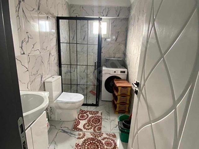 EGE EMLAKTAN İSPAT CAMİİDE EŞYALI 1+1 KİRALIK DAİRE - Görsel 3
