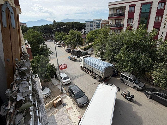 GÖRAL EMLAKTAN KREDİ PROBLEMİ OLMAYAN 3+1 FIRSAT DAİRE - Görsel 13