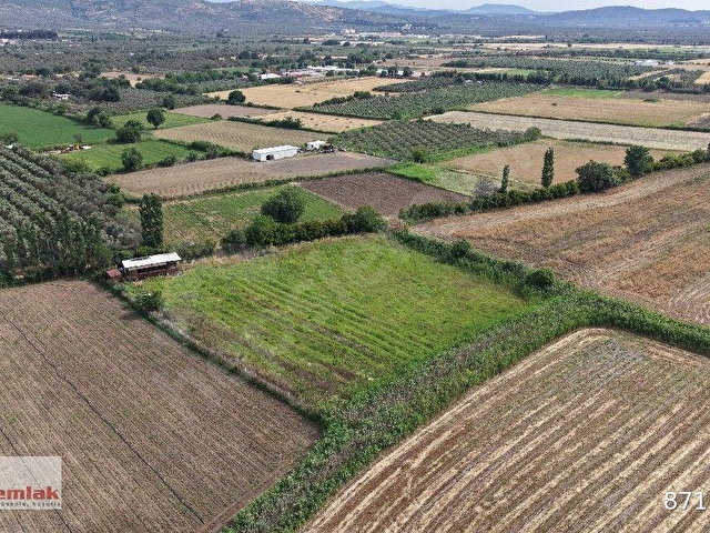 Börezli Ovasında 6.253 M2 Çiftlik Kullanımına Uygun Satılık Tarla - Görsel 2