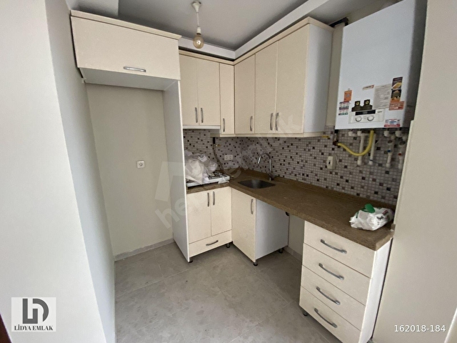 LİDYA EMLAKtan E-5 Dibi 1+1 60m2 Yeni Bina Bahçeli Kiralık Dai. - Görsel 2