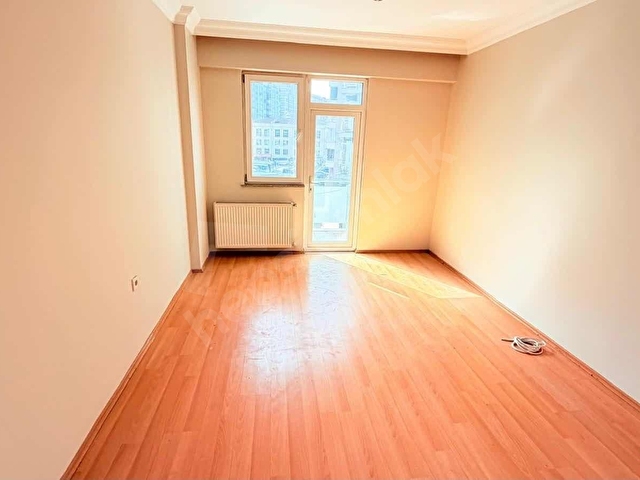 MERKEZİ KONUMDA AİLE SİTESİNDE SATILIK 3+1 165M2 DAİRE - Görsel 11