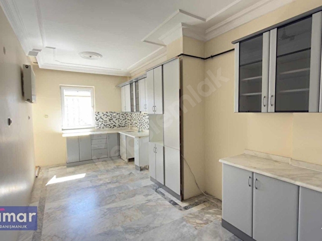 AKDAMAR-Alpaslan Mah. Kızılırmak Cad. Üzeri Köşebaşı Geniş Daire - Görsel 24