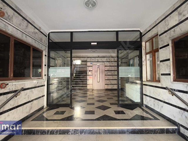 AKDAMAR-Alpaslan Mah. Kızılırmak Cad. Üzeri Köşebaşı Geniş Daire - Görsel 9