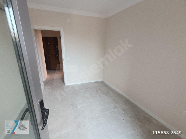 MERKEZDE CADDE ÜZERİNDE ARAKAT SIFIR DAİRE - Görsel 12