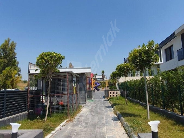 ŞAMBAYADINDA SIFIR SİTEİÇERİSİNDE 5+1 HAVUZLU&GÜVENLİKLİ VİLLA - Görsel 4