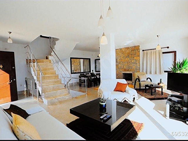 Özel Havuzlu Deniz Manzaralı 4+2 Tripleks Villa Kiralık - Görsel 12