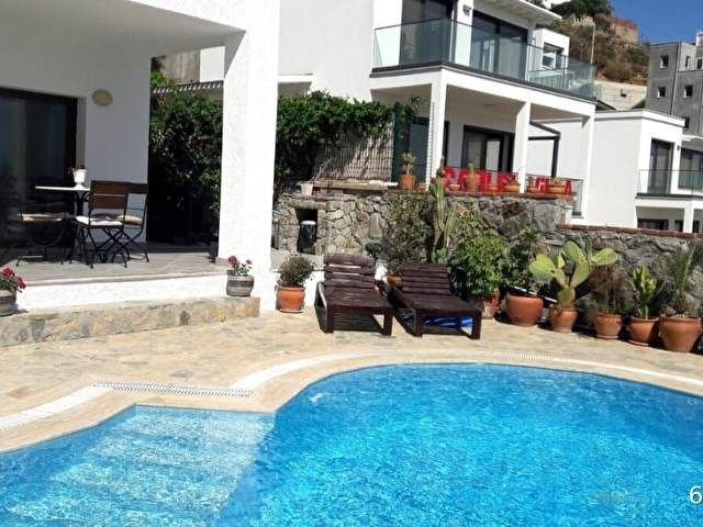 Özel Havuzlu Deniz Manzaralı 4+2 Tripleks Villa Kiralık - Görsel 9