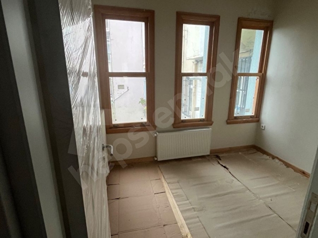 3 katlı müstakil bina - Görsel 6