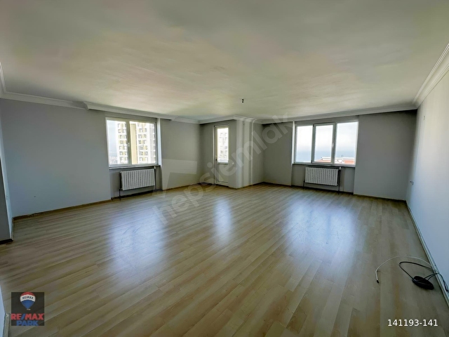 REMAX PARK BARLAS GÜRLERDEN 4 MEVSİMDE DENİZ MANZARALI 4+1 - Görsel 9