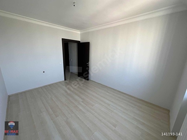 REMAX PARK BARLAS GÜRLERDEN 4 MEVSİMDE DENİZ MANZARALI 4+1 - Görsel 18