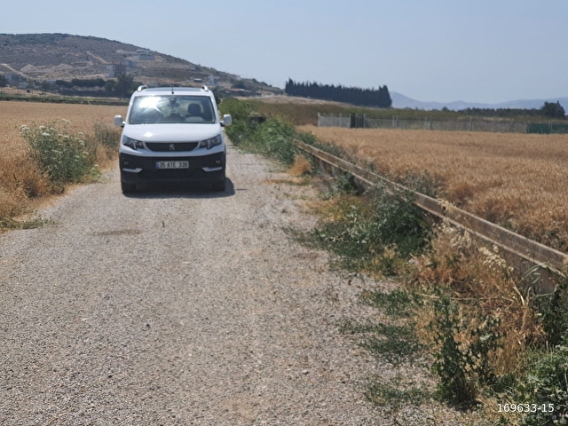 Maltepede 3200m2 Müstakil Parsel Yola Cepheli Tarla - Görsel 23