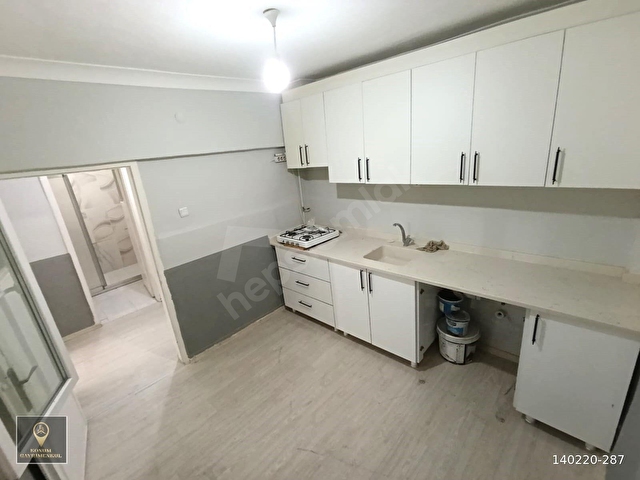 İSTASYON MAH DE BU FİYATA DAİRE YOK TEMİZ KULLANIŞLI CADDE ÜZERİNDE 2+1 DAİRE - Görsel 4