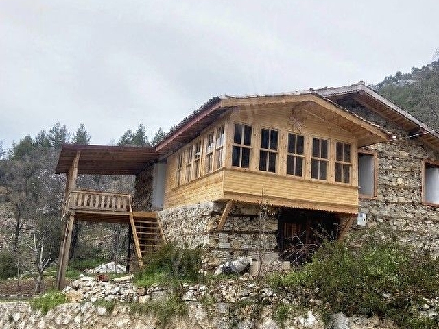 İKİ KATLI BAHÇELİ KÖY EVİ - Görsel 2