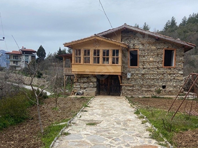 İKİ KATLI BAHÇELİ KÖY EVİ - Görsel 4