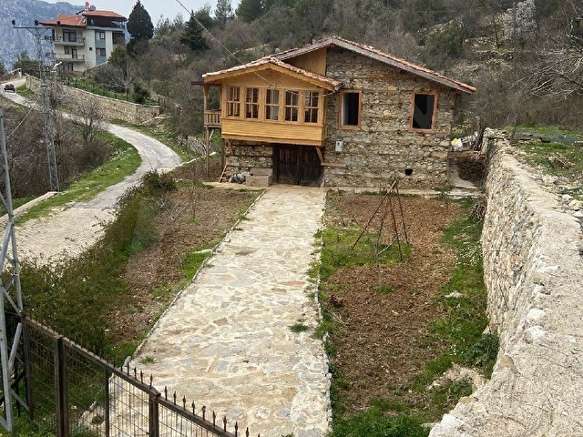 İKİ KATLI BAHÇELİ KÖY EVİ - Görsel 5