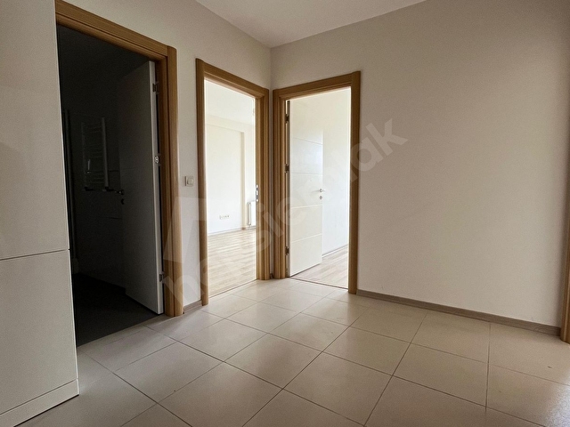 YENİŞEHİRDE Q BAHÇE SİTESİNDE SATILIK 2+1 LÜKS DAİRE - Görsel 2