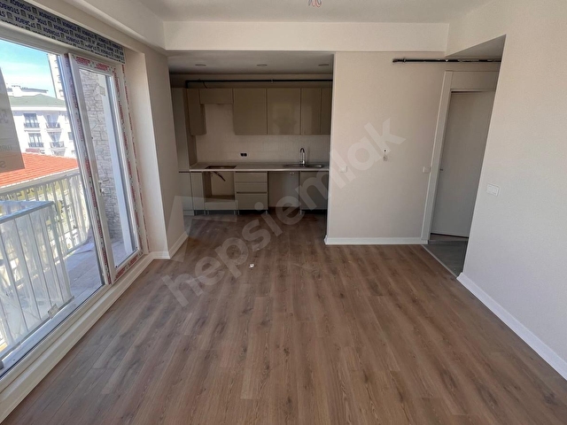 TURUNCU EMLAK ALTAYÇEŞMEDE 2+1 ARAKAT SIFIR KİRALIK SÜPER DAİRE - Görsel 4