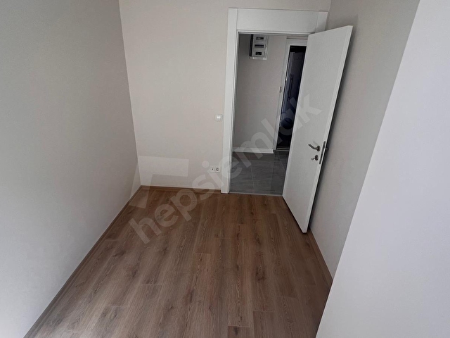 TURUNCU EMLAK ALTAYÇEŞMEDE 2+1 ARAKAT SIFIR KİRALIK SÜPER DAİRE - Görsel 21