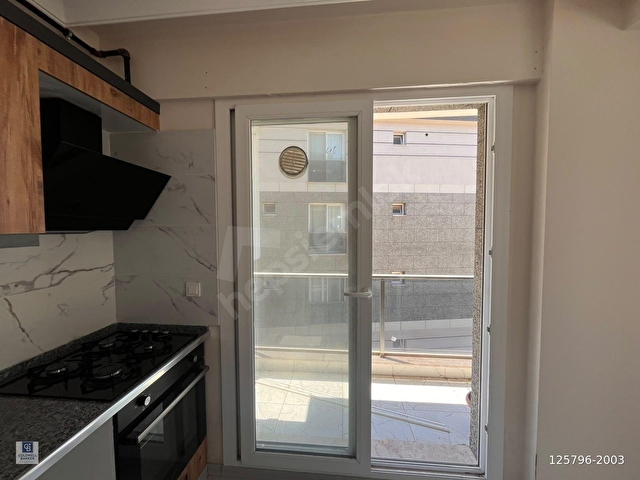MENEMEN SEYREK MERKEZDE GENİŞ KİRALIK 1+1 DAİRE - Görsel 24