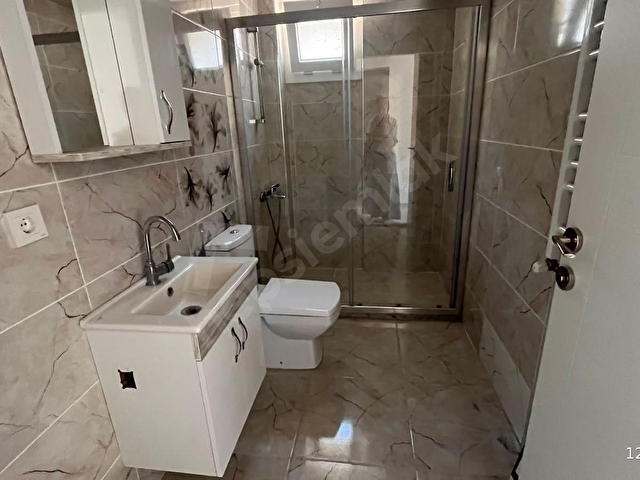 MENEMEN SEYREK MERKEZDE GENİŞ KİRALIK 1+1 DAİRE - Görsel 15
