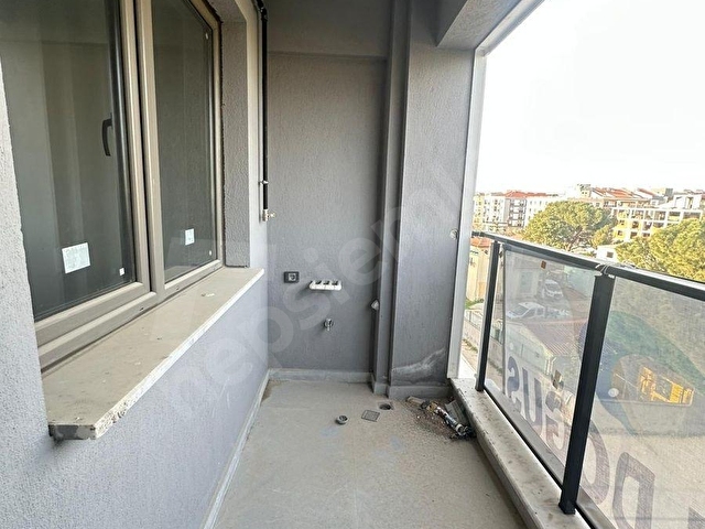 ÇÖZÜM EMLAKTAN ÖNÜ AÇIK MURADİYEDE 2+1 SIFIR K.OTOPARKLI DAİRE - Görsel 7