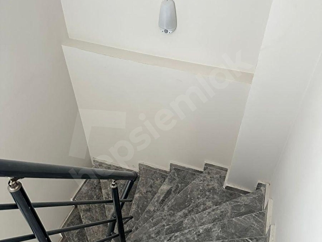 ÇÖZÜM EMLAKTAN ÖNÜ AÇIK MURADİYEDE 2+1 SIFIR K.OTOPARKLI DAİRE - Görsel 22